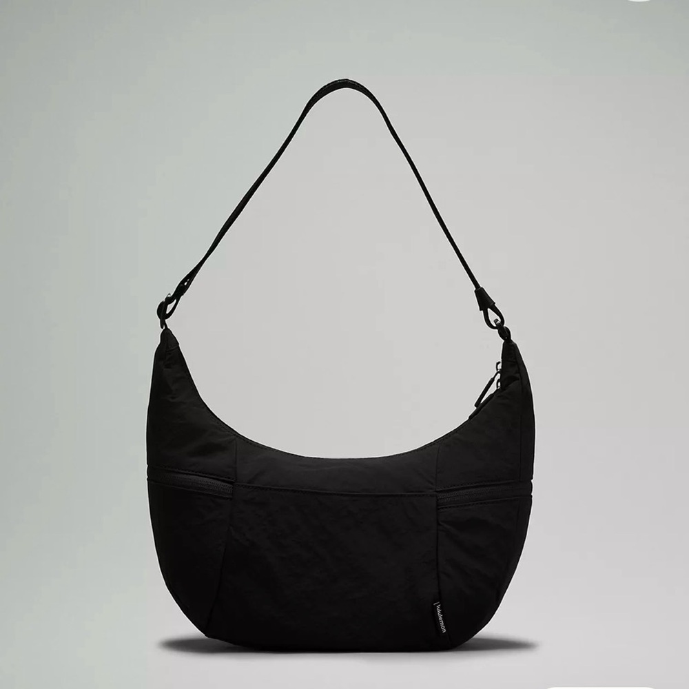Lululemon Black Women's Shoulder Bag 6L